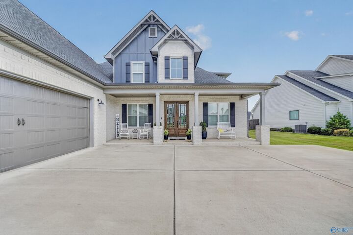 Property Photo: 6329 Loring Loop AL 35806