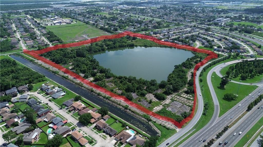 Property Photo:  6800-6810 I-10 Service Road  LA 70126 