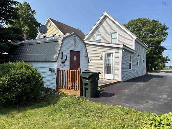 Property Photo: 19 Clyde Avenue NS B1V 2E3