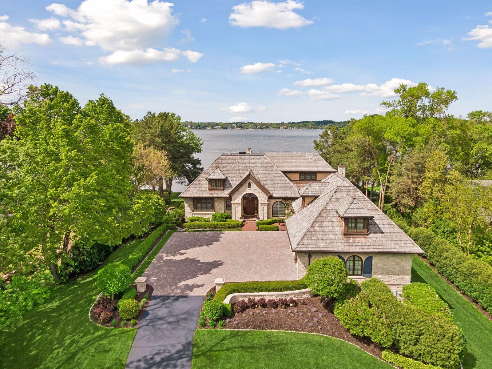 Property Photo: 2700 Stone Arch Road MN 55391
