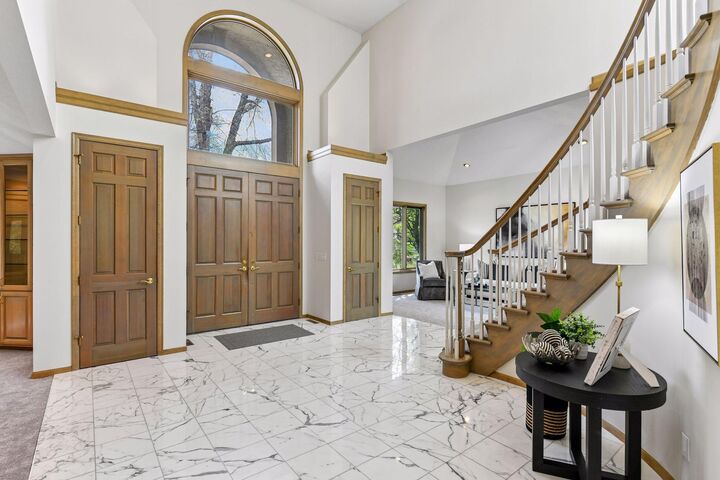 Property Photo: 3435 Oakton Drive MN 55305