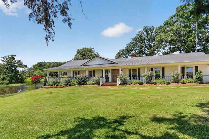 Property Photo:  7837 Farm Road 2648  TX 75462 