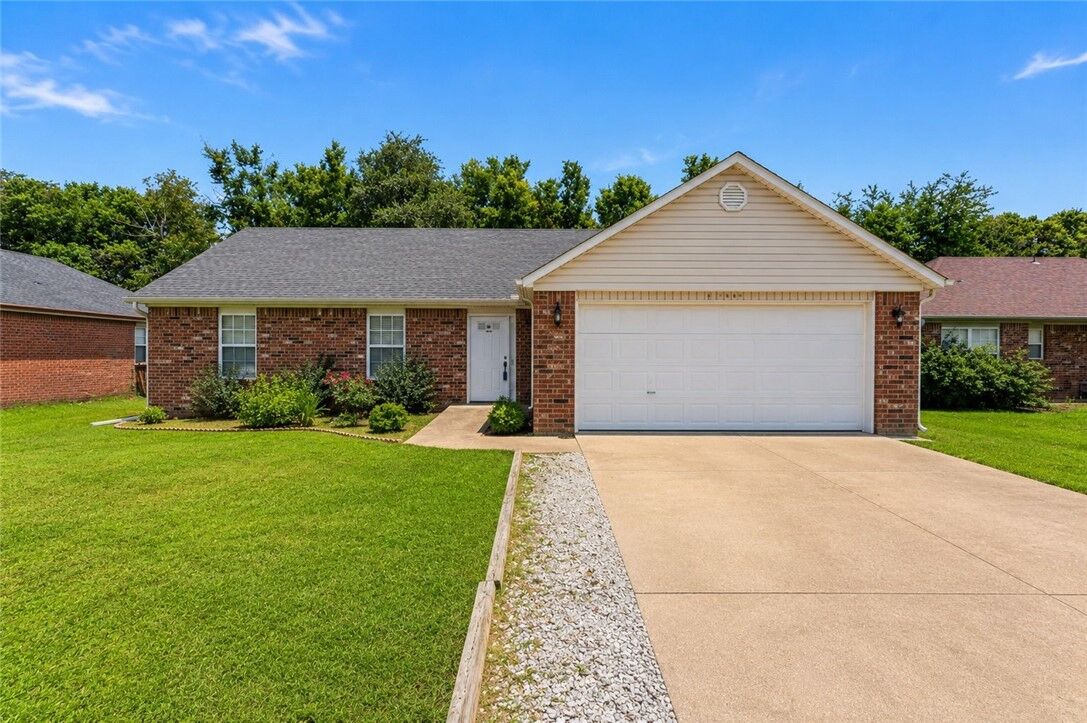 Property Photo:  20676 Highland Drive  AR 72764 