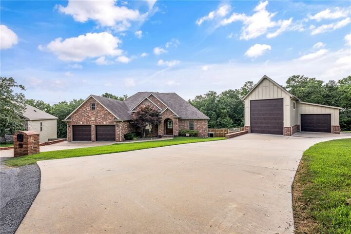 Property Photo: 5 Bere Circle AR 72714