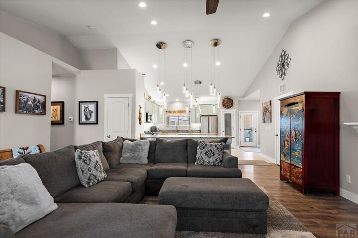 Property Photo: 606 Calaveras Dr CO 81007