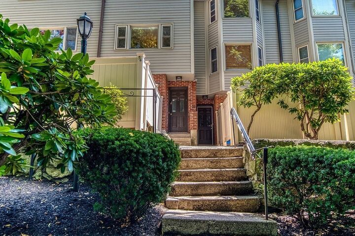 Property Photo:  54 Regent Circle 54  MA 02445 