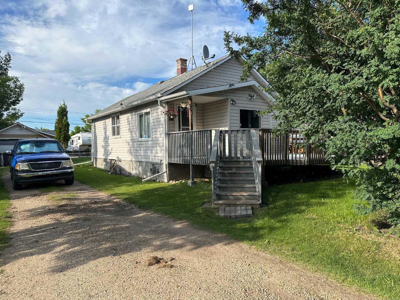 Property Photo: 5110 60 Avenue AB T4J 1G1