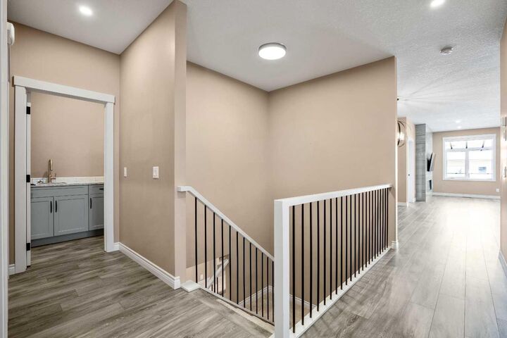 Property Photo:  1912 High Park Circle NW  AB T1V 0E7 