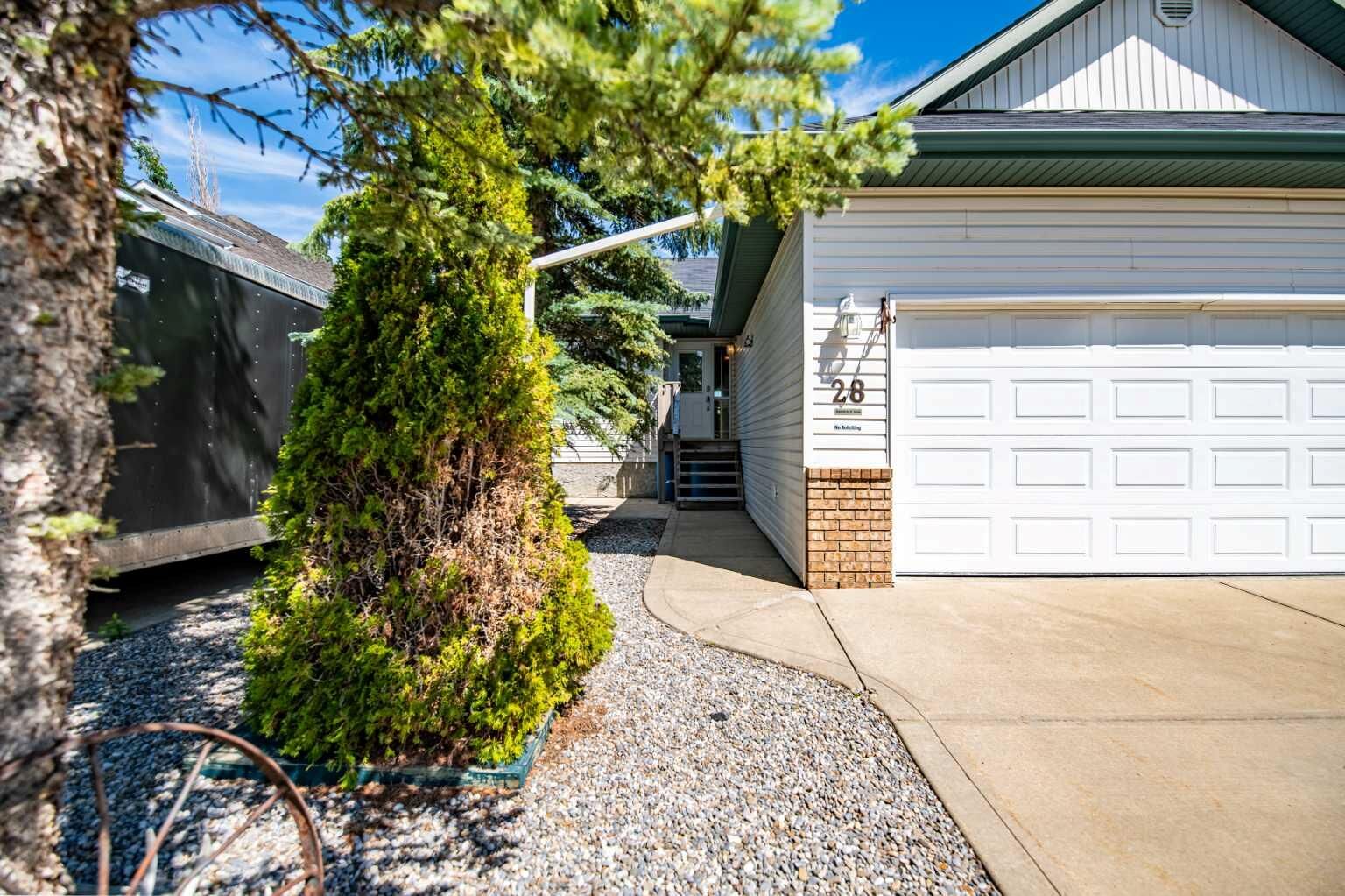Property Photo:  28 Westwood Crescent  AB T4S 1P6 