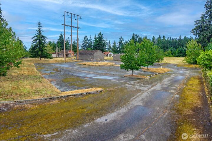 Property Photo:  18707  Rhodes Lake Road E  WA 98391 