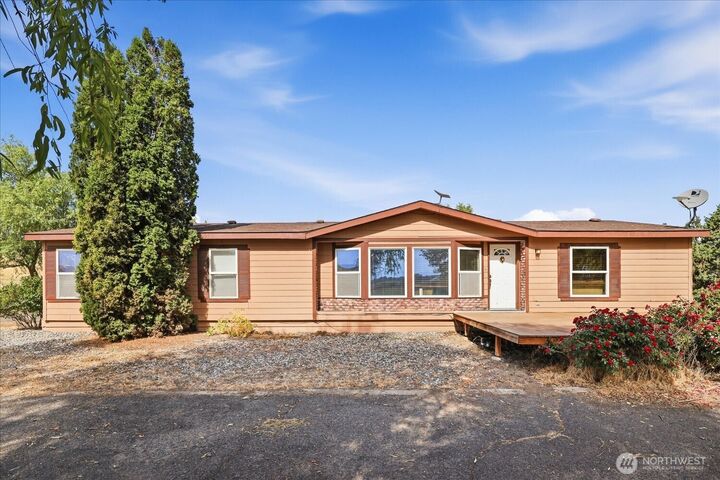 Property Photo: 77 Lariat Lane WA 99362