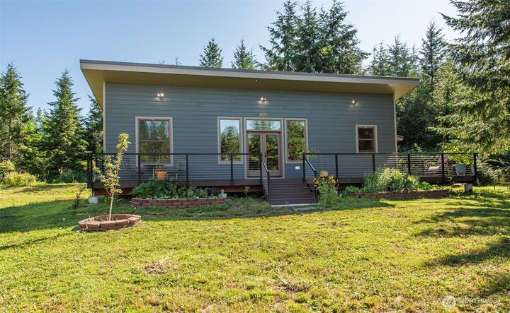 Property Photo: 1833 Eaglemount Road WA 98368