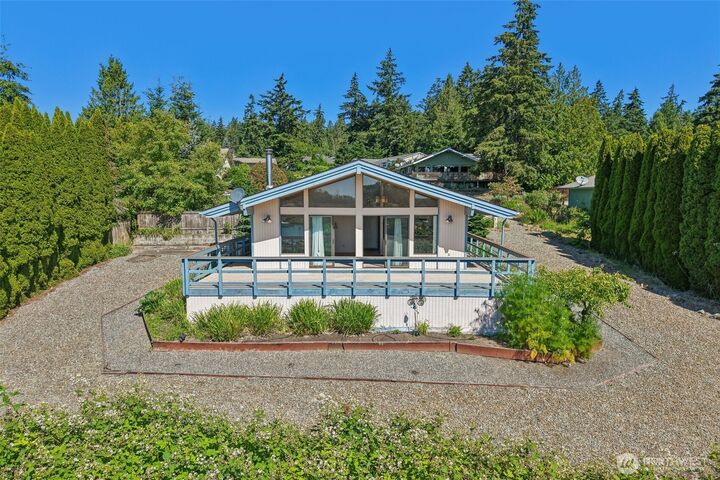 Property Photo:  224  Skagit Way  WA 98257 
