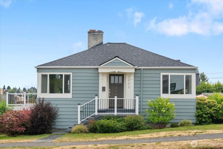 Property Photo:  3903 SW Dakota Street  WA 98116 