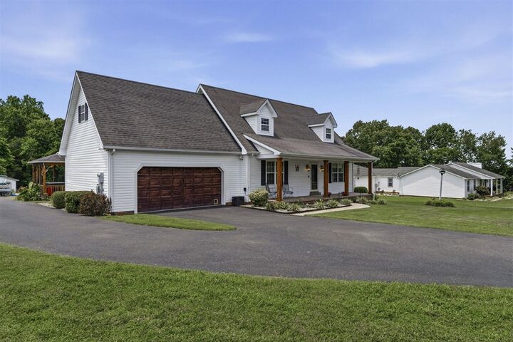 Property Photo: 213 Danna Drive KY 42164