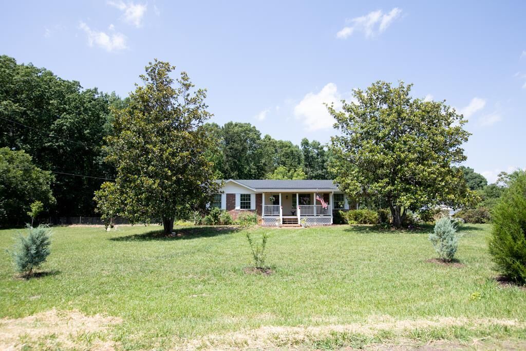 Property Photo: 2953 Allen Farm Road VA 23901