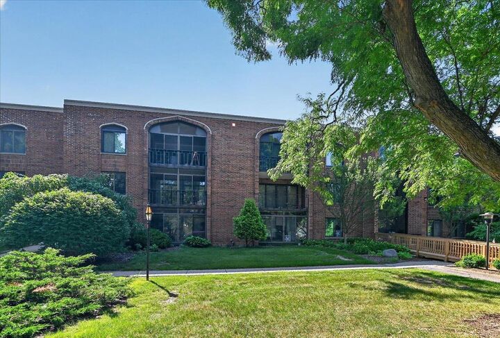 Property Photo:  325 S Yellowstone Drive 227  WI 53705 