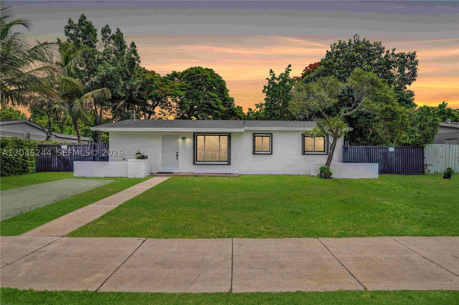Property Photo:  15551 SW 101st Ave  FL 33157 