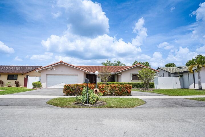 Property Photo: 520 NW 132nd Ct FL 33182