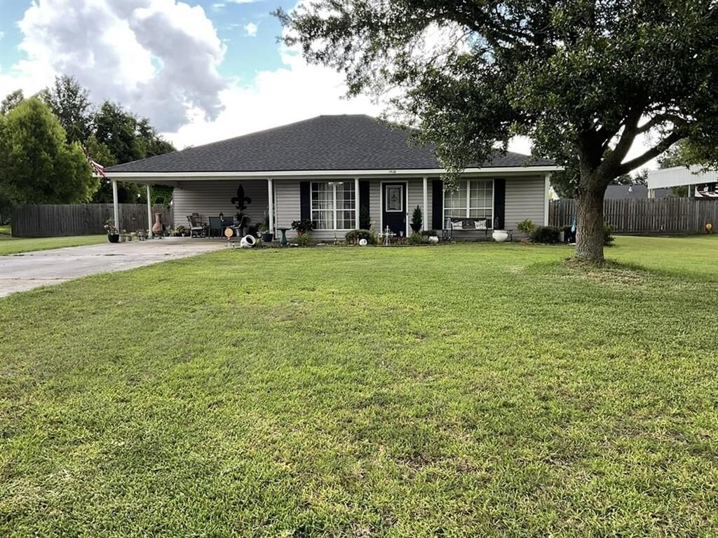 Property Photo: 1468 Muskhogean Drive LA 70611