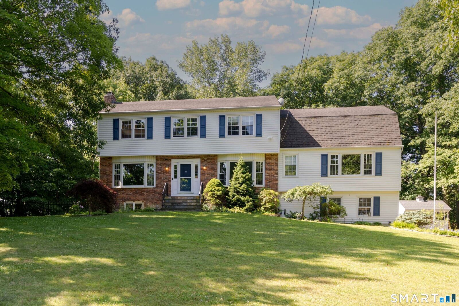 Property Photo:  27 Round Hill Drive  CT 06811 