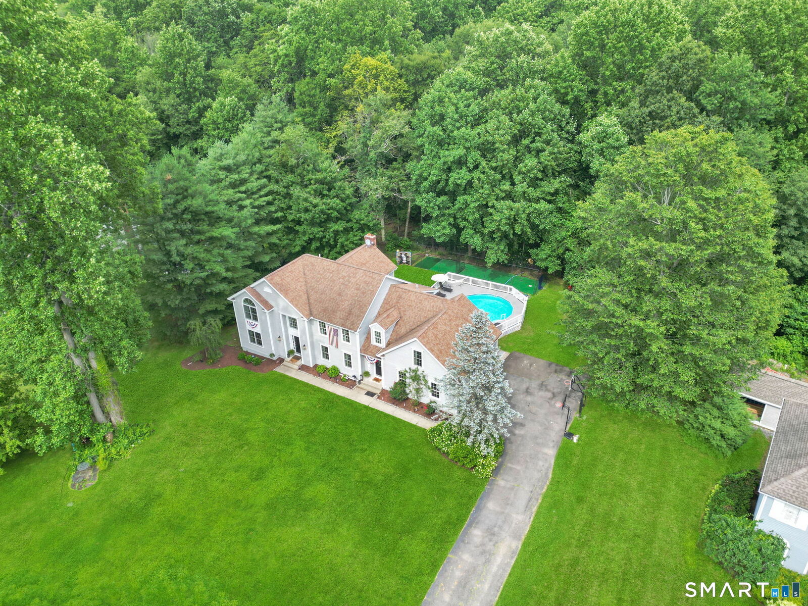 Property Photo: 16 Founders Way CT 06468