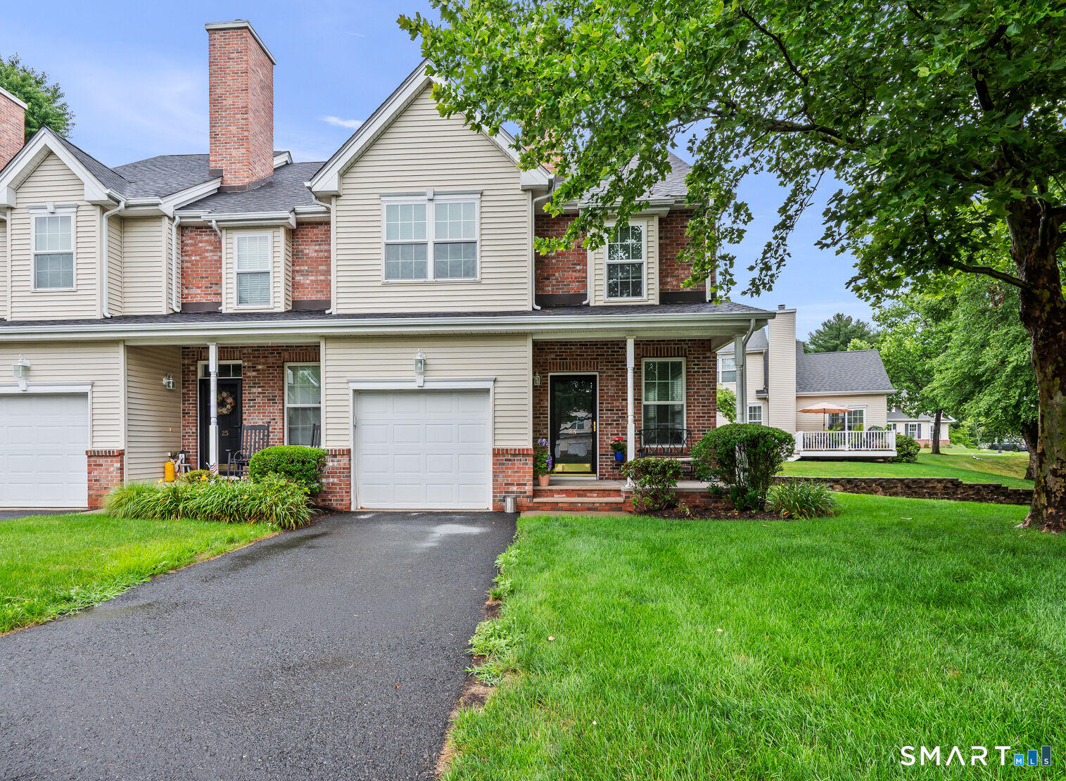 Property Photo: 23 Rhodora Terrace 23 CT 06095