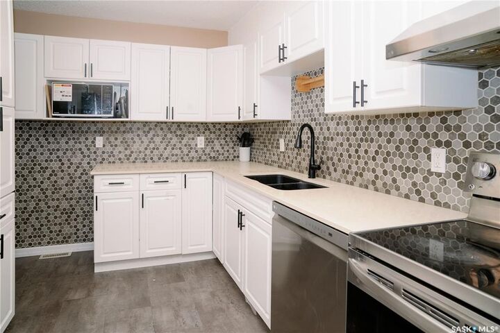 Property Photo: 510 Prairie Avenue 416 SK S7N 2V4
