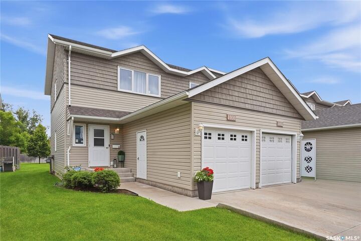 Property Photo: 715 Hart Road 1101 SK S7M 3Y9