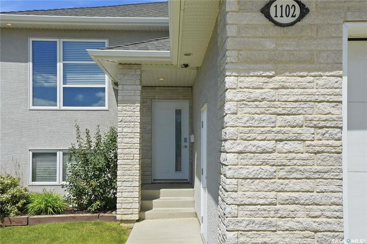 Photo de la propriété: 1102 Evergreen Boulevard SK S7W 0P3