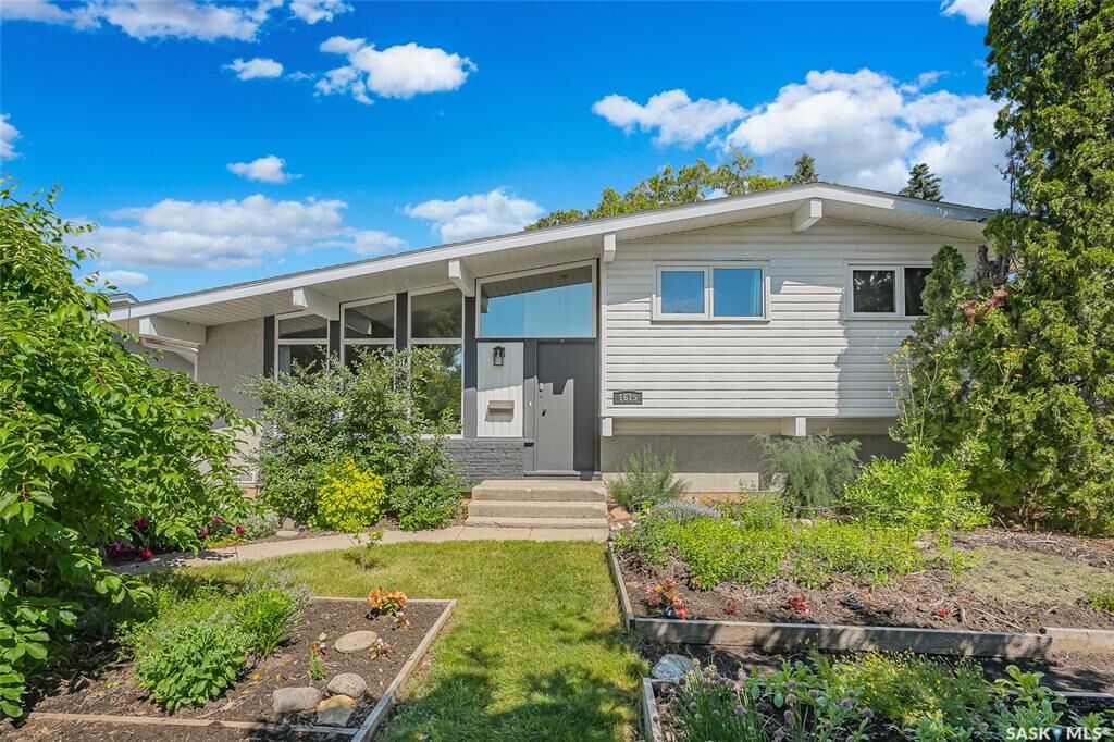 Property Photo:  1615 Adelaide Street E  SK S7J 0J2 
