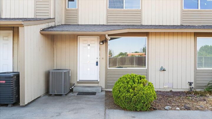 Property Photo:  2313 W Sylvester St C-8  WA 99301 
