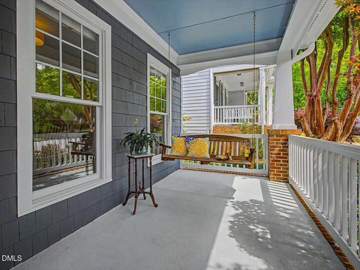 Property Photo:  913 Edgewater Circle  NC 27516 