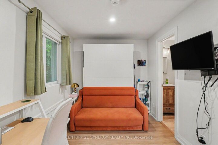 Property Photo: 95 Templeton Street ON K1N 6X4