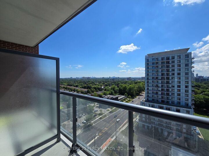 Property Photo: 3260 Sheppard Avenue E 1501 ON M1T 0B5