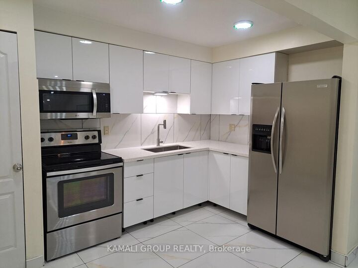 Property Photo:  262 John Garland Boulevard  ON M9V 1N8 