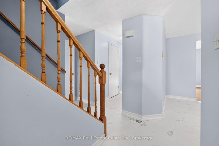Property Photo: 129 Victoria Road N 86 ON N1E 6V4