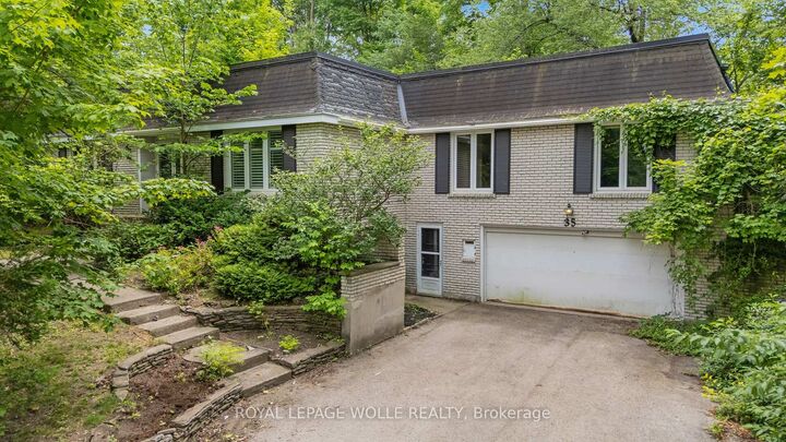 Property Photo: 35 Maple Hill Drive ON N2M 2R7