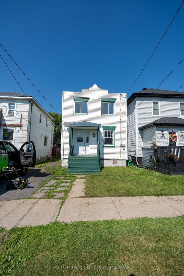Property Photo: 337 Guy Street ON K6H 4V3