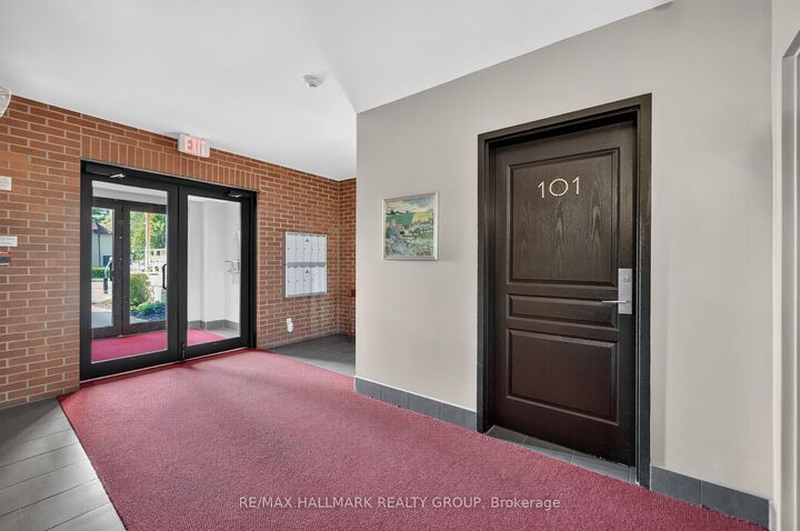 Property Photo:  419 Laurier Avenue E 101  ON K1N 6R4 
