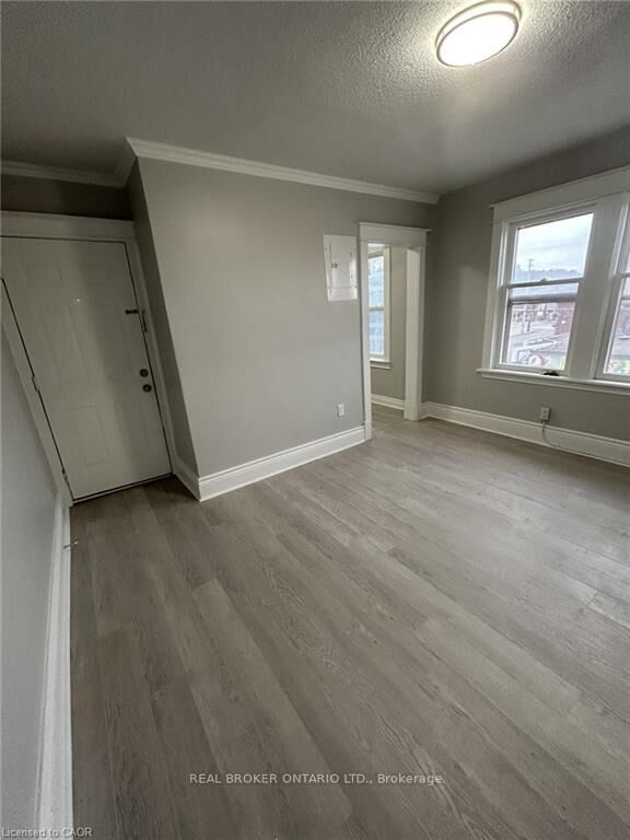 Property Photo: 983 Main Street E 6 ON L8M 1N3