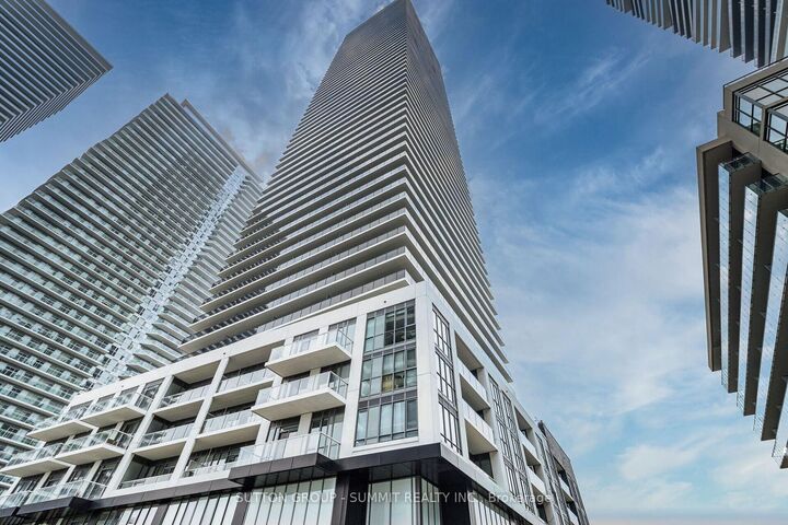 Property Photo: 70 Annie Craig Drive 5102 ON M8V 0G2