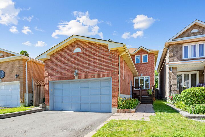 Property Photo: 6 Bluebell Crescent ON L1P 1K7