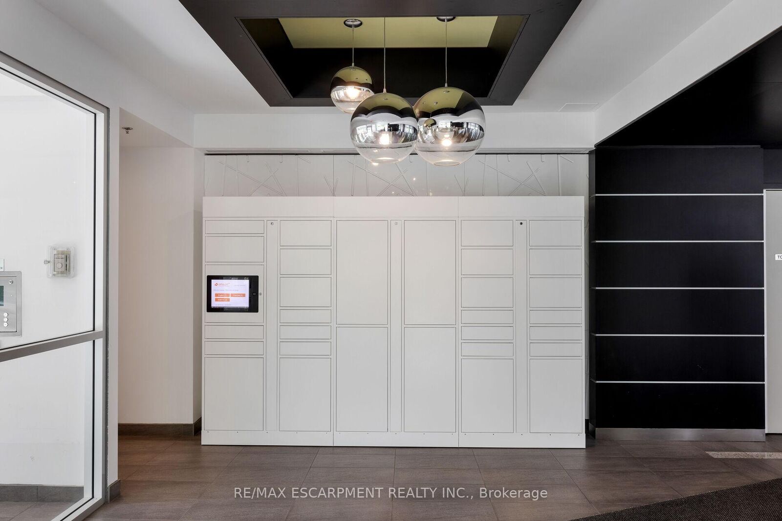Property Photo: 100 Western Battery Road 1605 ON M6K 3S2
