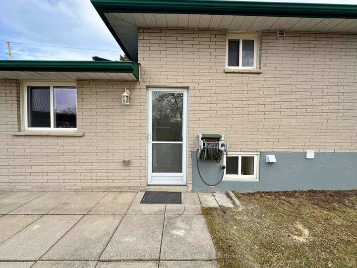 Property Photo:  494 Oshawa Boulevard N  ON L1G 5T5 