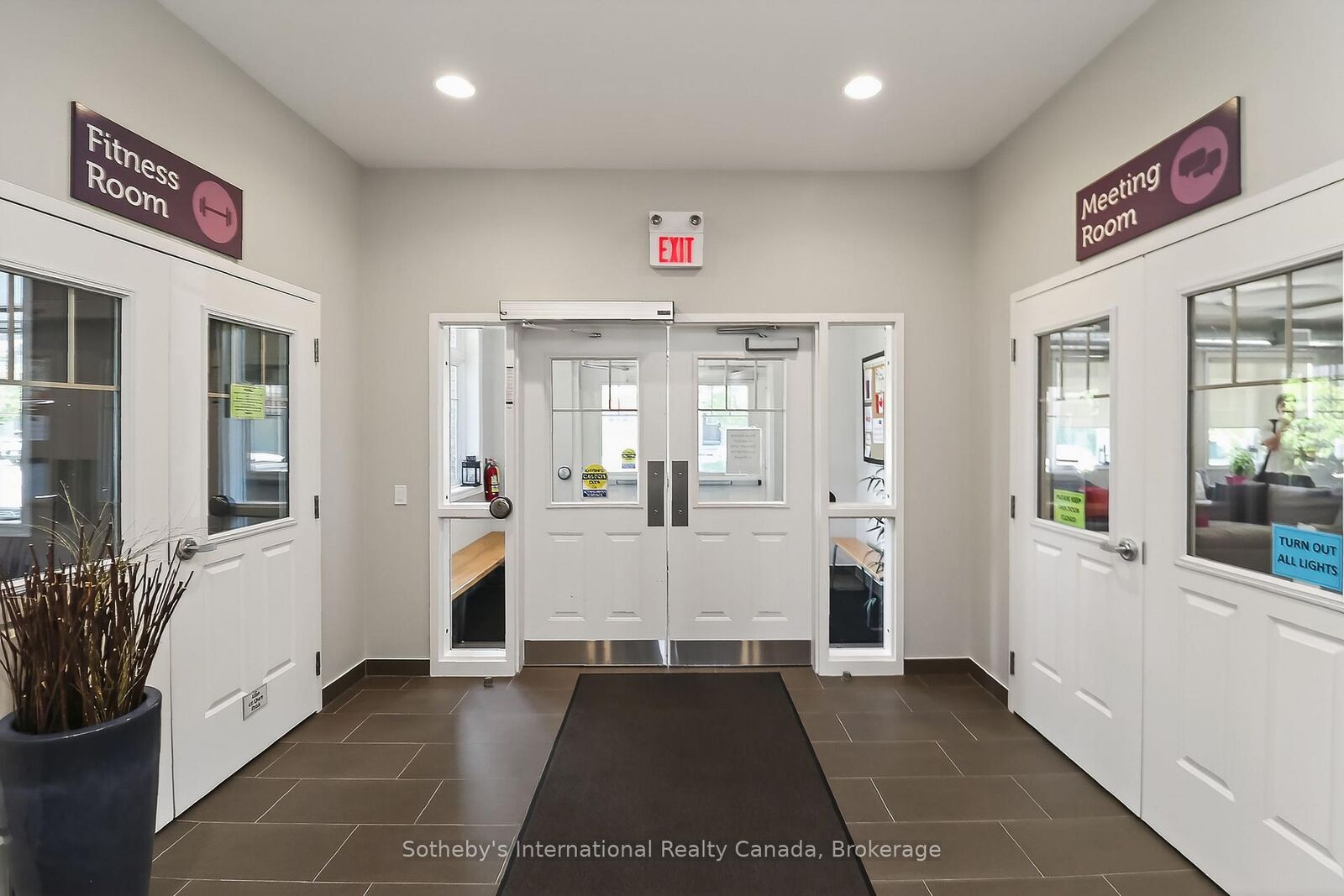 Property Photo:  49 Silver Glen Boulevard  ON L9Y 0G9 