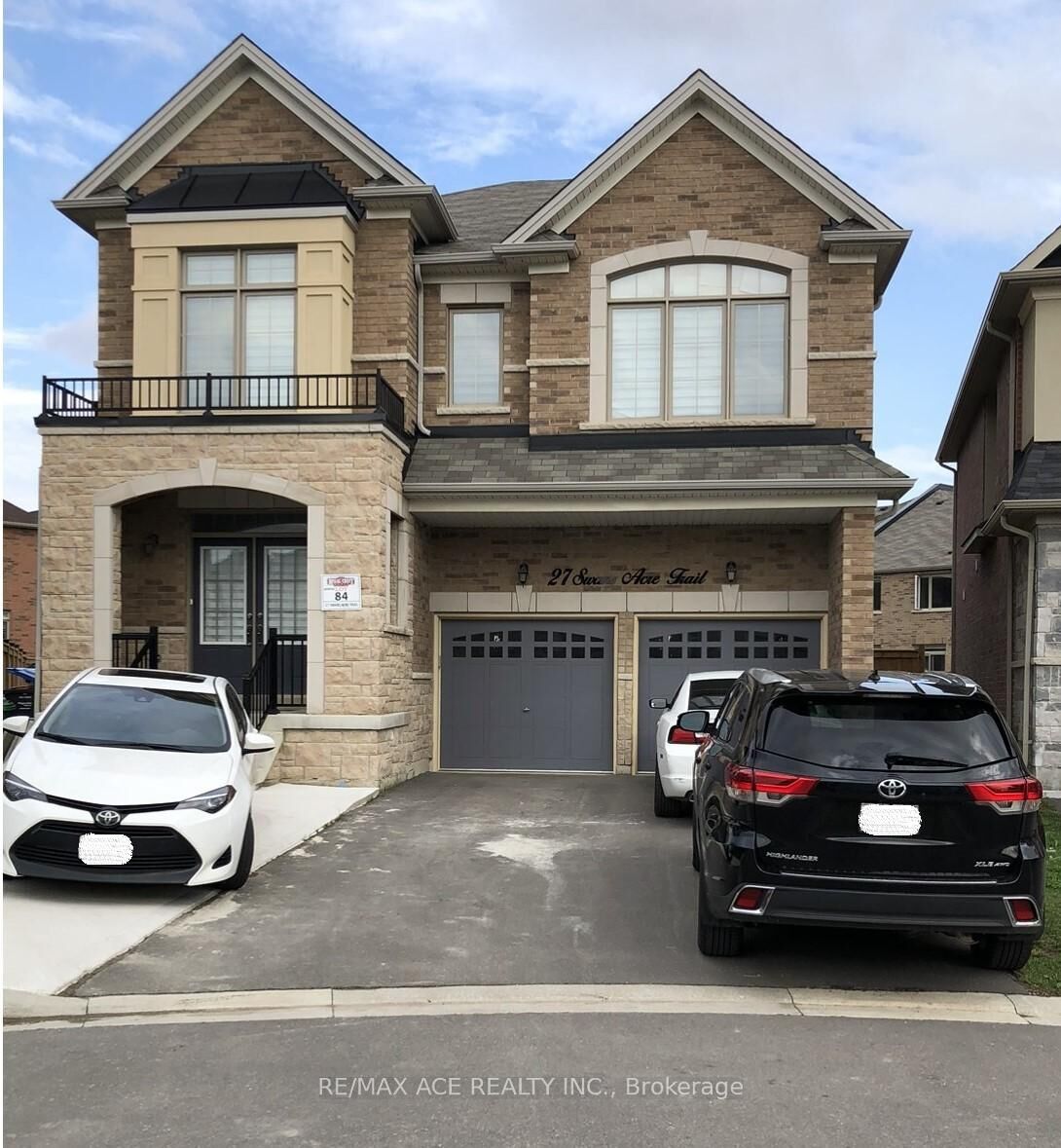 Property Photo:  27 Swans Acre Trail Bsmt  ON L6R 4A1 