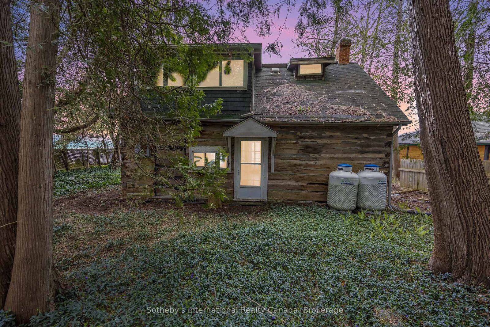 Property Photo:  199 Cedar Avenue  ON N4L 1W5 