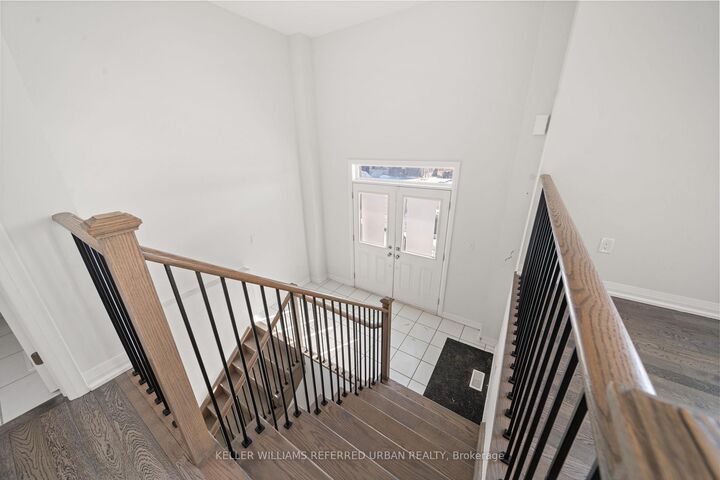 Property Photo:  1466 Stovell Crescent Main &Amp Upper  ON L0L 1W0 