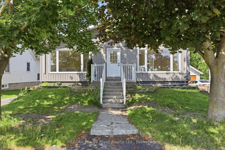 Property Photo: 144 Macdonald Avenue Unit B ON K8N 3Y3